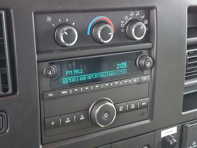 2026 Chevrolet Express Cutaway 3500 1WT