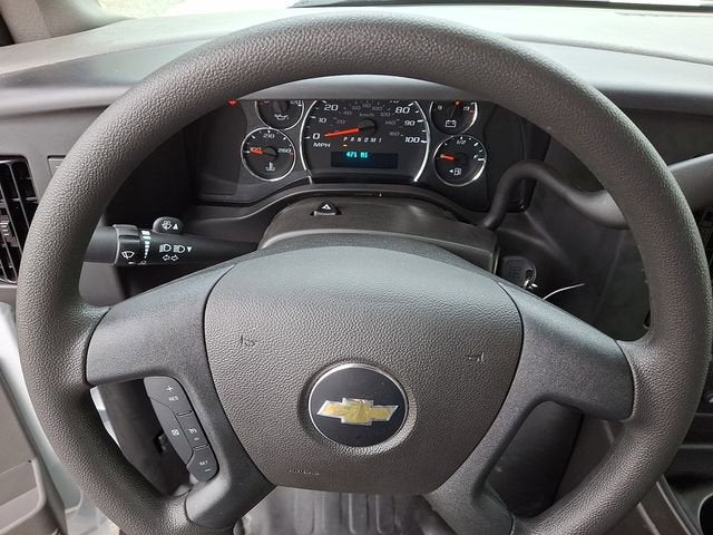 2025 Chevrolet Express Cutaway 3500 1WT