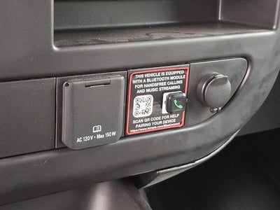 2025 Chevrolet Express Cutaway 3500 1WT