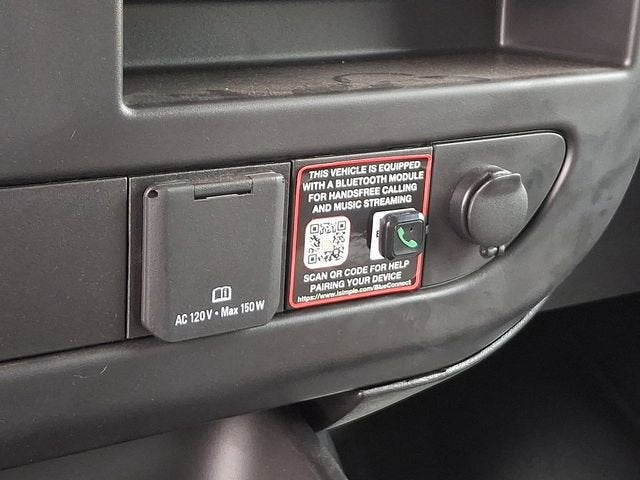 2025 Chevrolet Express Cutaway 3500 1WT