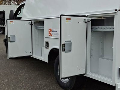 2025 Chevrolet Express Cutaway 3500 1WT