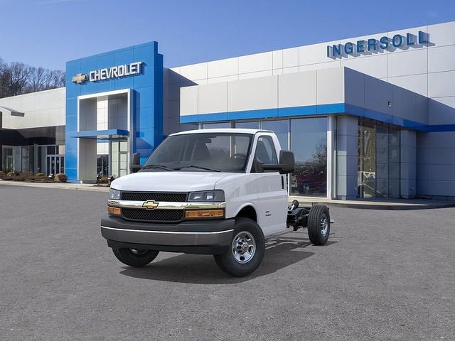 2026 Chevrolet Express Cutaway 3500 1WT