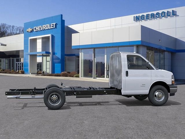 2026 Chevrolet Express Cutaway 3500 1WT