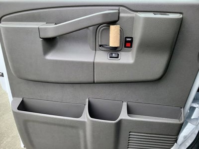 2024 Chevrolet Express Cutaway 3500 1WT