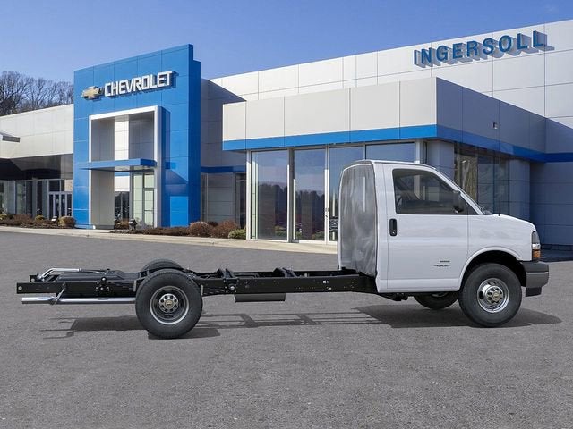 2026 Chevrolet Express Cutaway 4500 2WT