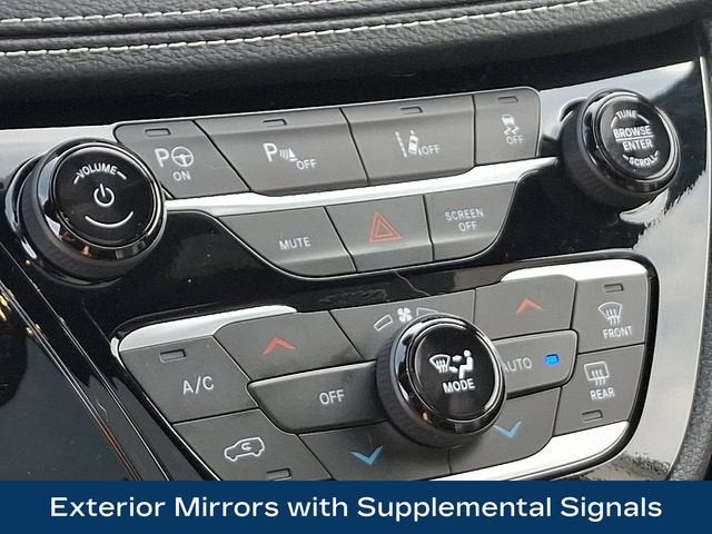2025 Chrysler Pacifica Hybrid Premiuim S Appearance Package