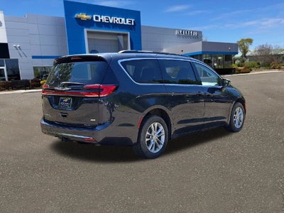 2021 Chrysler Pacifica Touring AWD
