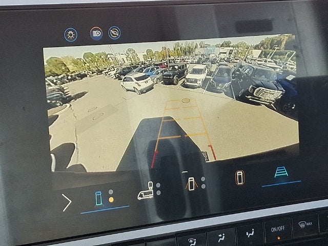 2024 BrightDrop Zevo 400 EJY