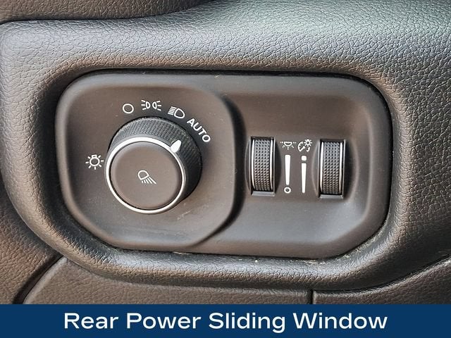 2020 RAM 2500 Tradesman Crew Cab 4x4 6'4" Box