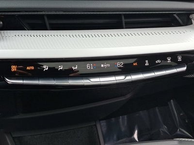 2025 Cadillac OPTIQ Luxury 2