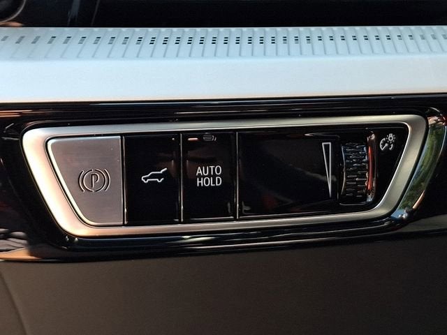 2025 Cadillac OPTIQ Sport 2