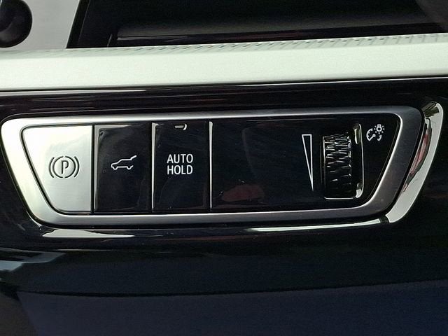 2025 Cadillac OPTIQ Sport 2