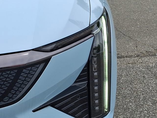2025 Cadillac OPTIQ Sport 2