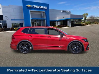2024 Volkswagen Tiguan 2.0T SE R-Line Black