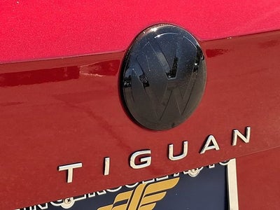 2024 Volkswagen Tiguan 2.0T SE R-Line Black