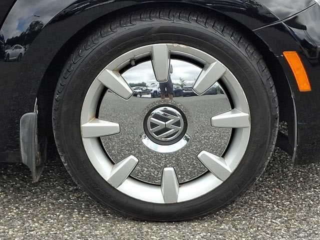 2013 Volkswagen Beetle Convertible 2.5L