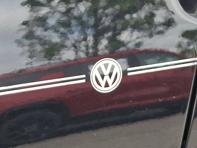 2013 Volkswagen Beetle Convertible 2.5L