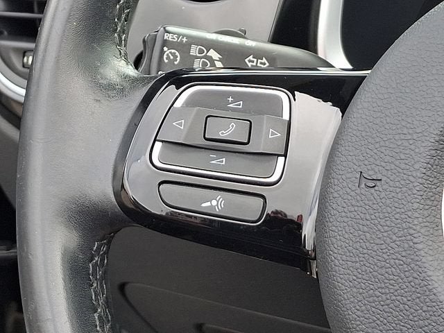 2013 Volkswagen Beetle Convertible 2.5L