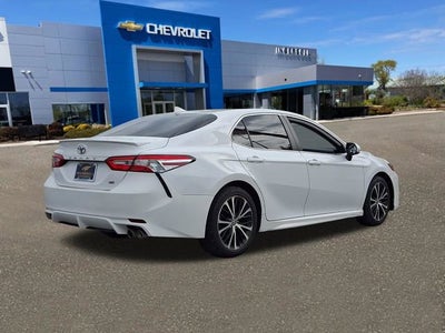 2020 Toyota Camry SE
