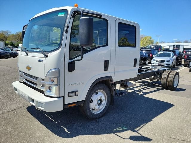 2024 Chevrolet Low Cab Forward 4500 HG Base