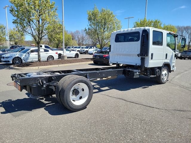 2024 Chevrolet Low Cab Forward 4500 HG Base