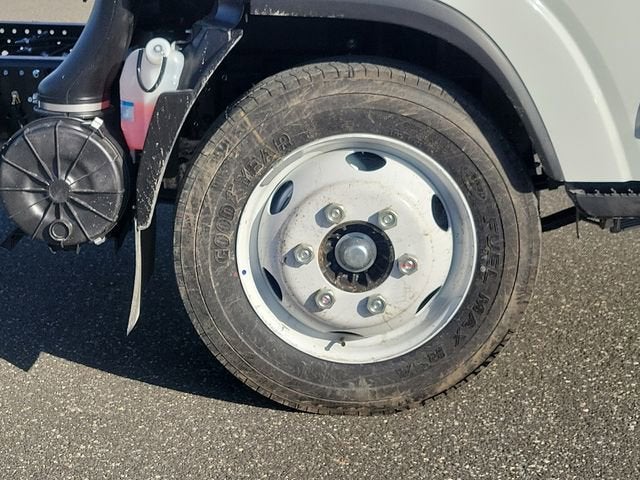 2024 Chevrolet Low Cab Forward 4500 HG Base