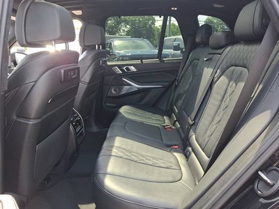 2021 BMW X5 M50i
