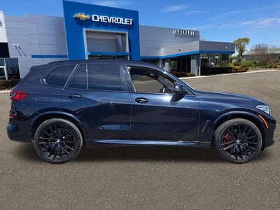 2021 BMW X5 M50i