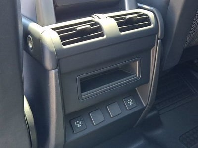 2023 Land Rover Defender 110 X-Dynamic SE