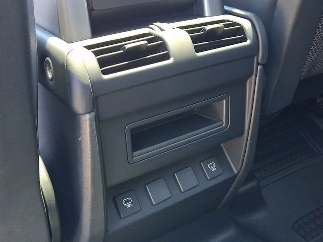 2023 Land Rover Defender 110 X-Dynamic SE