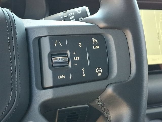 2023 Land Rover Defender 110 X-Dynamic SE