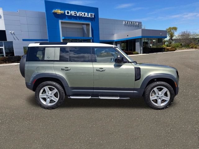 2023 Land Rover Defender 110 SE