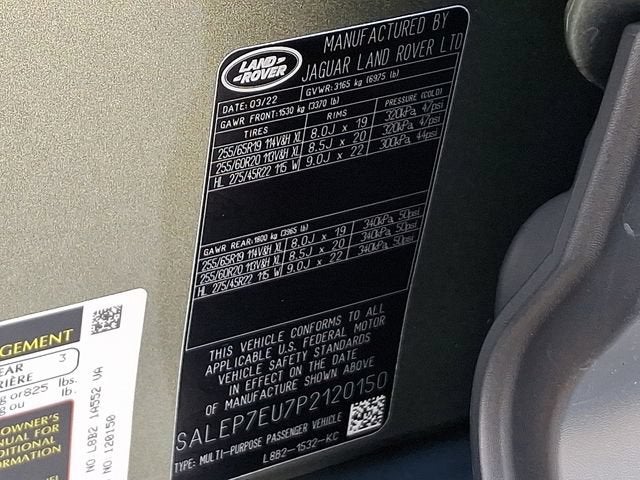2023 Land Rover Defender 110 SE