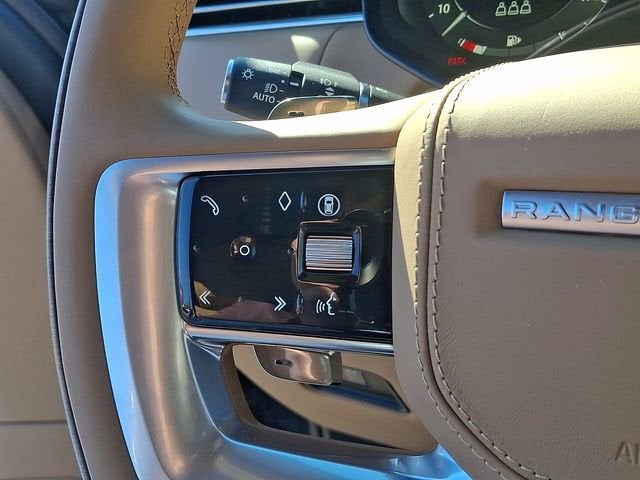 2025 Land Rover Range Rover P400 SE