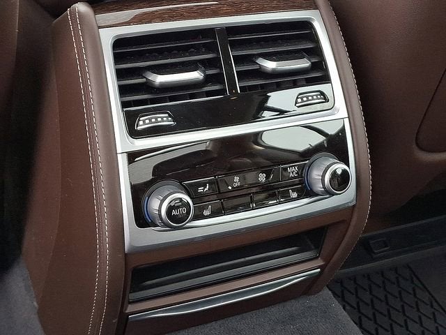 2020 BMW 750i xDrive