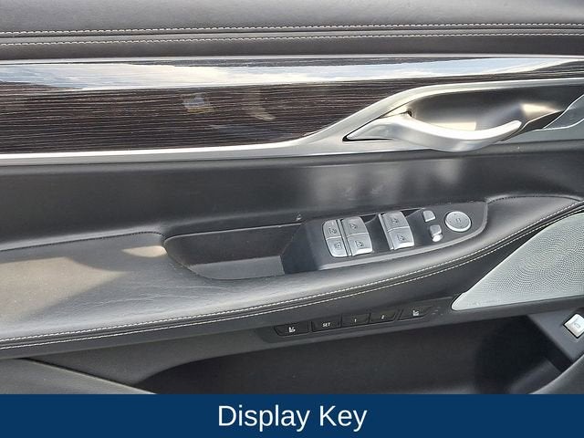 2021 BMW 750i xDrive