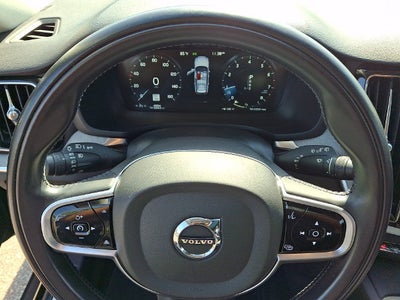 2022 Volvo V60 Cross Country T5