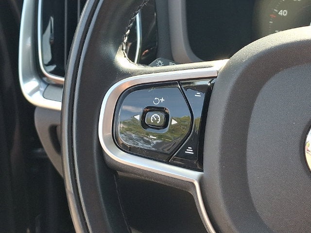 2022 Volvo V60 Cross Country T5